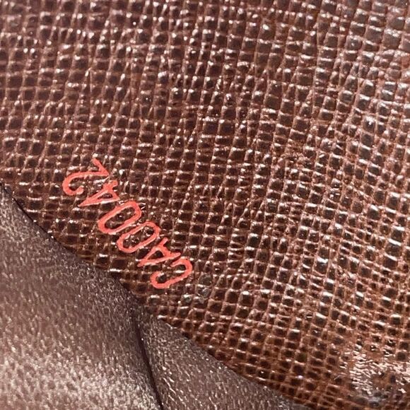 AUTHENTIC Louis Vuitton Damier Zippy Compact Wallet - Picture 9 of 11